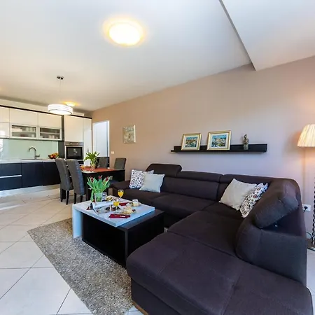 Memories Apartment *
